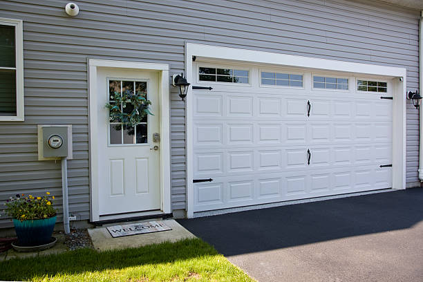 24/7 Emergency Garage Door Panel Replacement experts in Elbert County County, GA